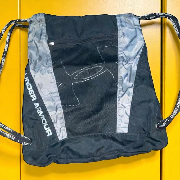 Under Armour UA Drawstring Sackpack Cinch Bag Black Gym Hike Backpack Pocket - Picture 12 of 12